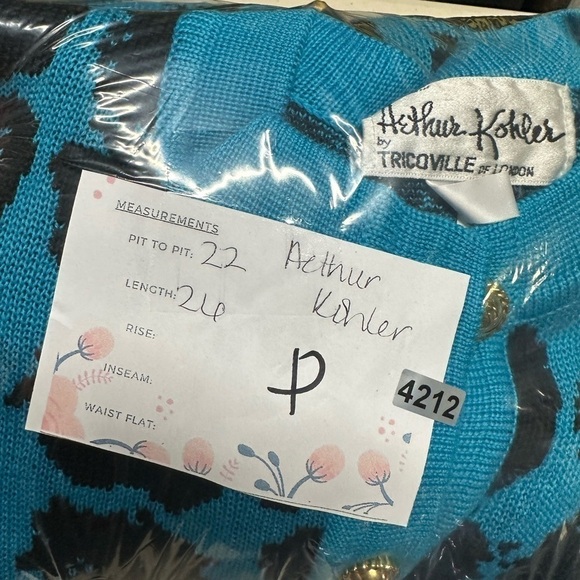 Aethur Kohler Vintage blue-black vintage gold button woman grandma cardigan. 10 - Picture 5 of 6